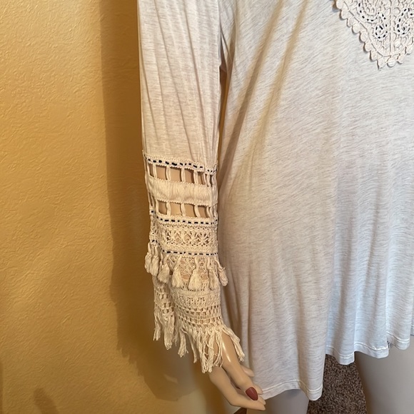 Chico’s NWT Novelty Sleeve Tunic Top  3/4 Sleeve Fashion Sz XL - Picture 3 of 7